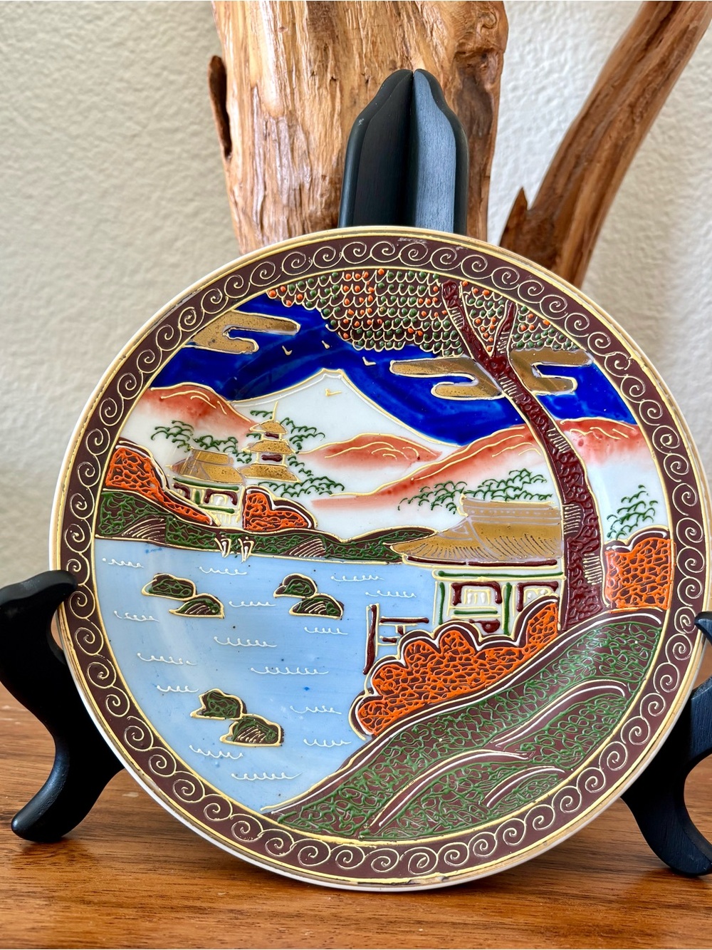 Japanese Kutani Hand painted Porcelain Saucer